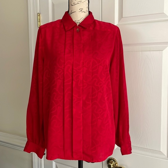 allison smith Tops - Allison Smith buttons down shirt